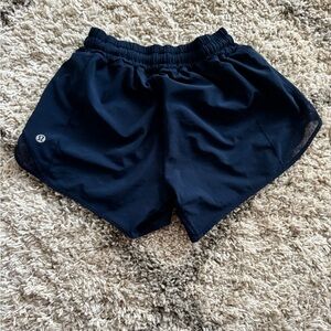 Lululemon Hotty Hot Low Rise Shorts 4 inch